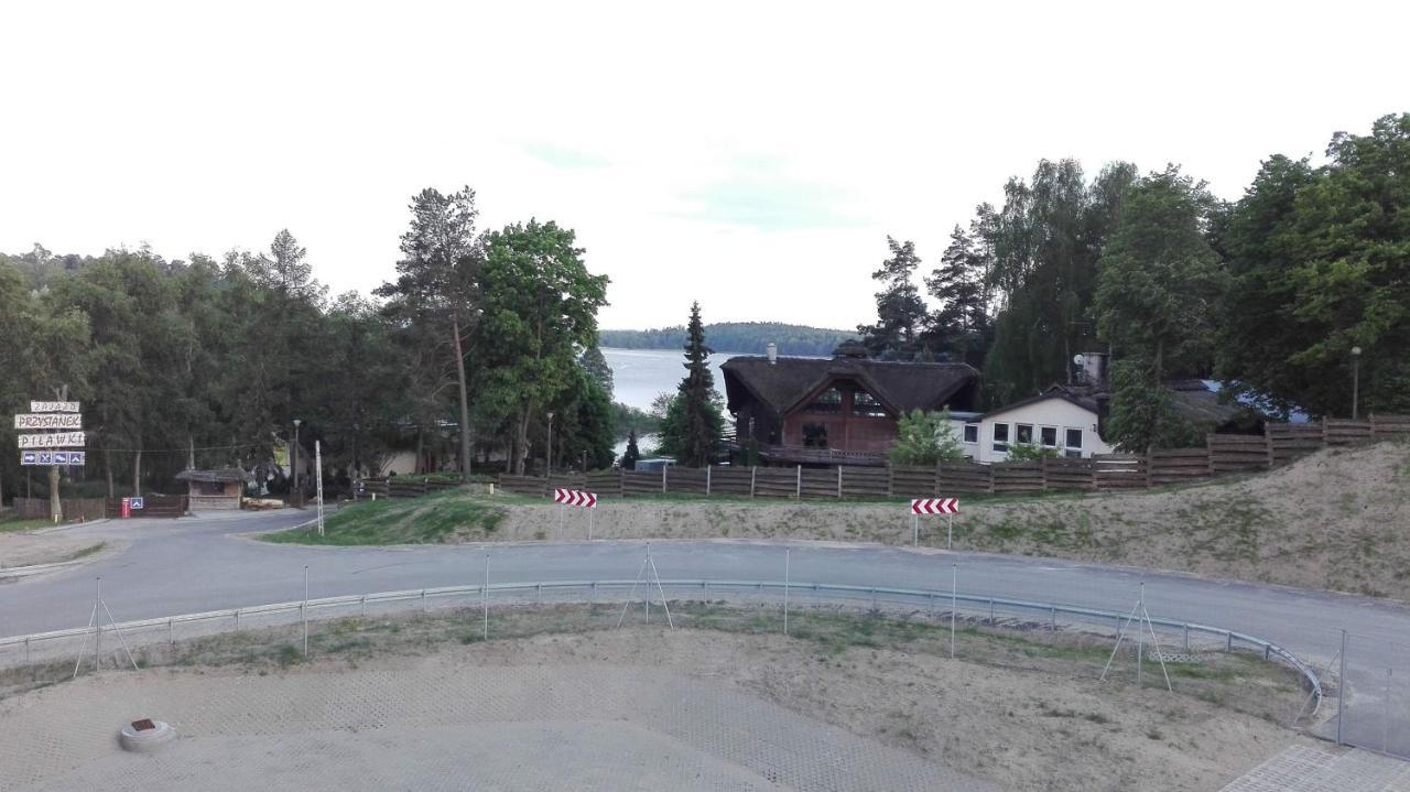 Zajazd Przystanek Pilawki Exterior photo